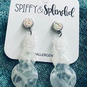 Acrylic White snowman earrings pierced